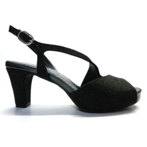 Sandalia Plumers en tejido brillante negro con plataforma y tacon de 5cm, plantilla muy confortable,para un vestir comodo.