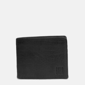 Billetero de la marca Biba Barcelona modelo MIC13 Michigan de color negro. Billetero realizado en piel. Varios departamentos para las tarjetas. Doble espacio para los billetes. Tamaño 11 x 8 cm.