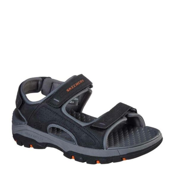 Sandalia de la marca Skechers modelo 204105 en color negro. Sandalia deportiva con tiras en la puntera, el empeine y el talón. Tejido sintético duradero liso. Plantilla acolchada Luxe Foam. Entresuela amortiguada y suela flexible. Cierre ajustable de velcro.