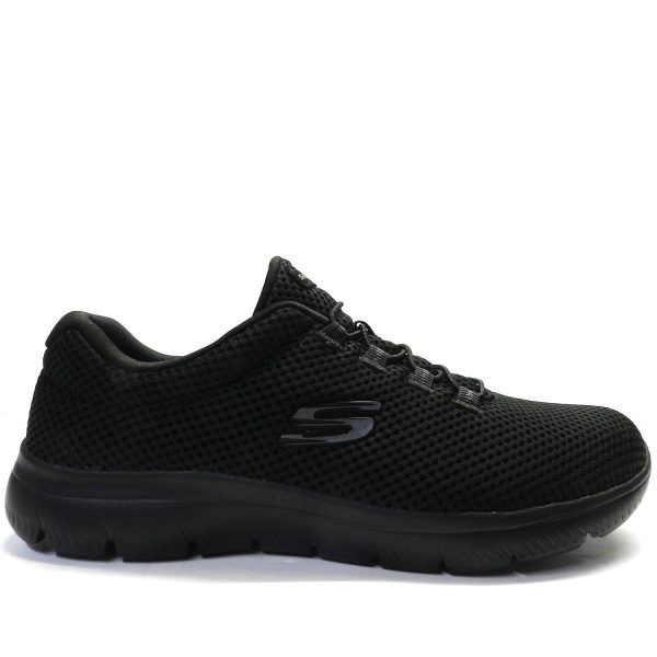 Zapatillas de la marca Skechers, modelo 12985 en color negro. Zapatilla deportiva de flat knit mesh de una sola pieza. Plantilla Memory Foam. Cierre con cordones elásticos. Suela con tracción de goma flexible en color negro.